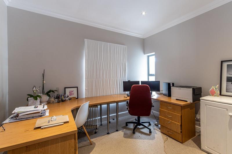 5 Bedroom Property for Sale in Belvedere Western Cape